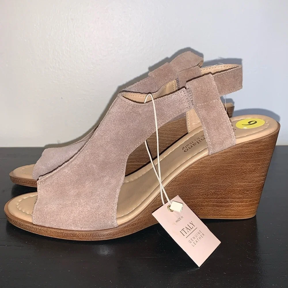 Sophia Milano Suede Wedge Heel‎ Sandals.  Size 9.  Made in Italy.